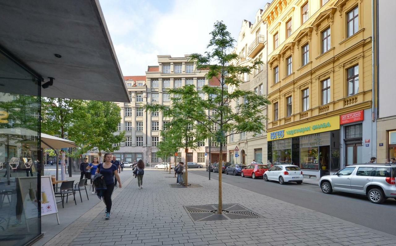 Kafka'S Head Apartment Prague Exterior photo